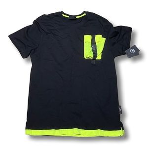 Switch Remarkable. Men size XL. Color black with neon.